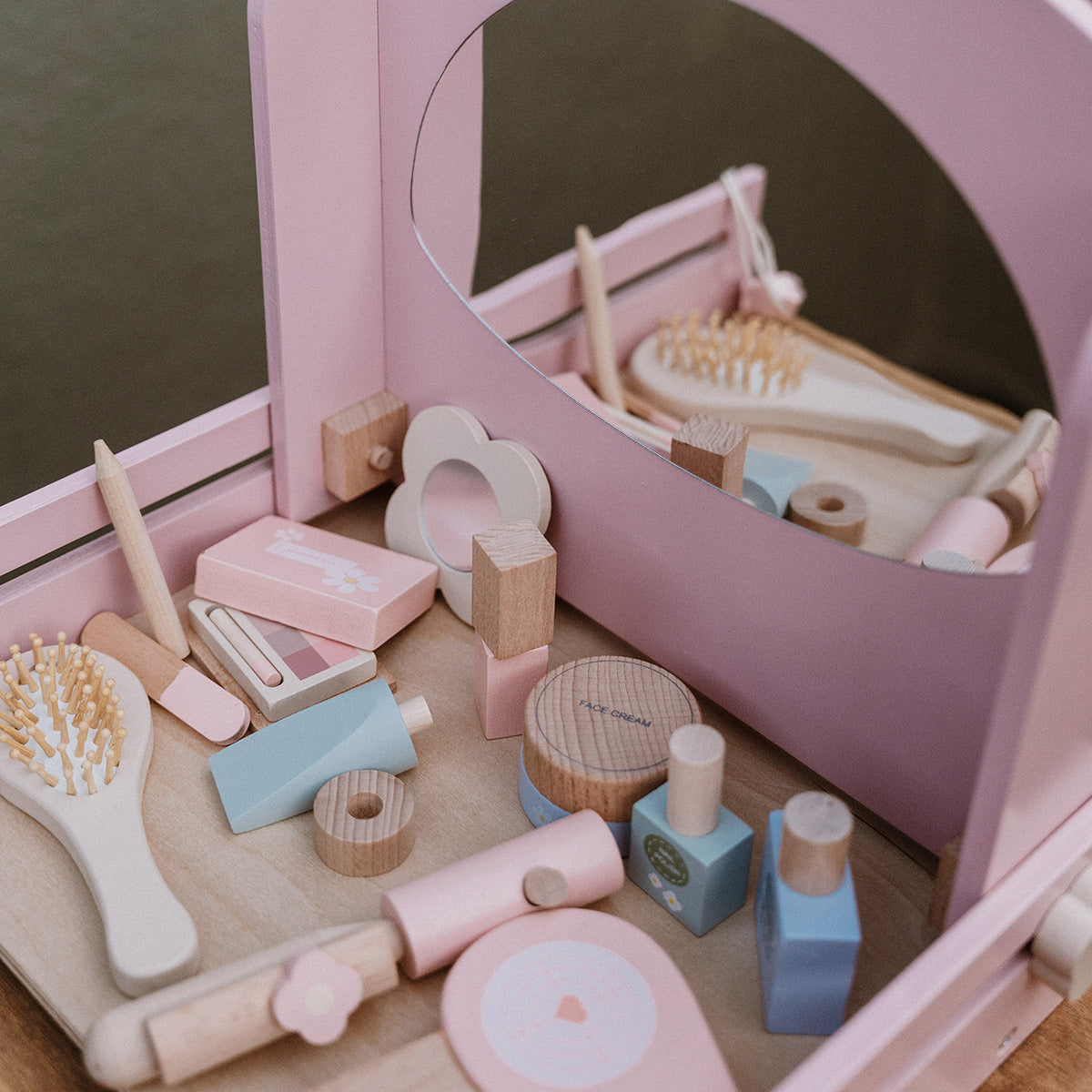 Lets Dress Up - Wooden Vanity - Ellie n Ro