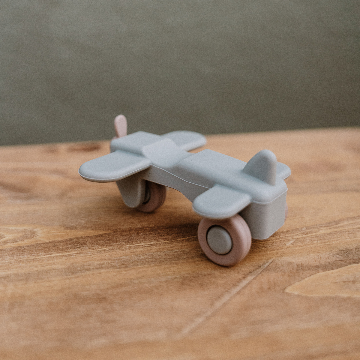 Silicon Aeroplane - Ellie n Ro