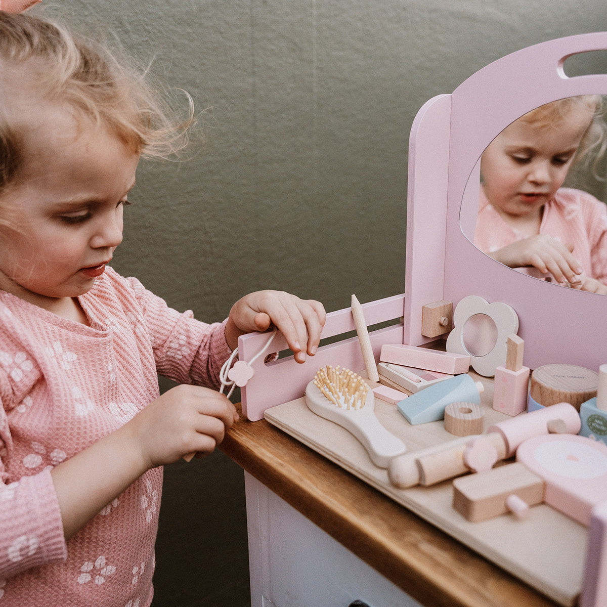 Lets Dress Up - Wooden Vanity - Ellie n Ro